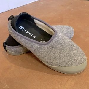EUC Mahabis Classic Curve Slipper 7